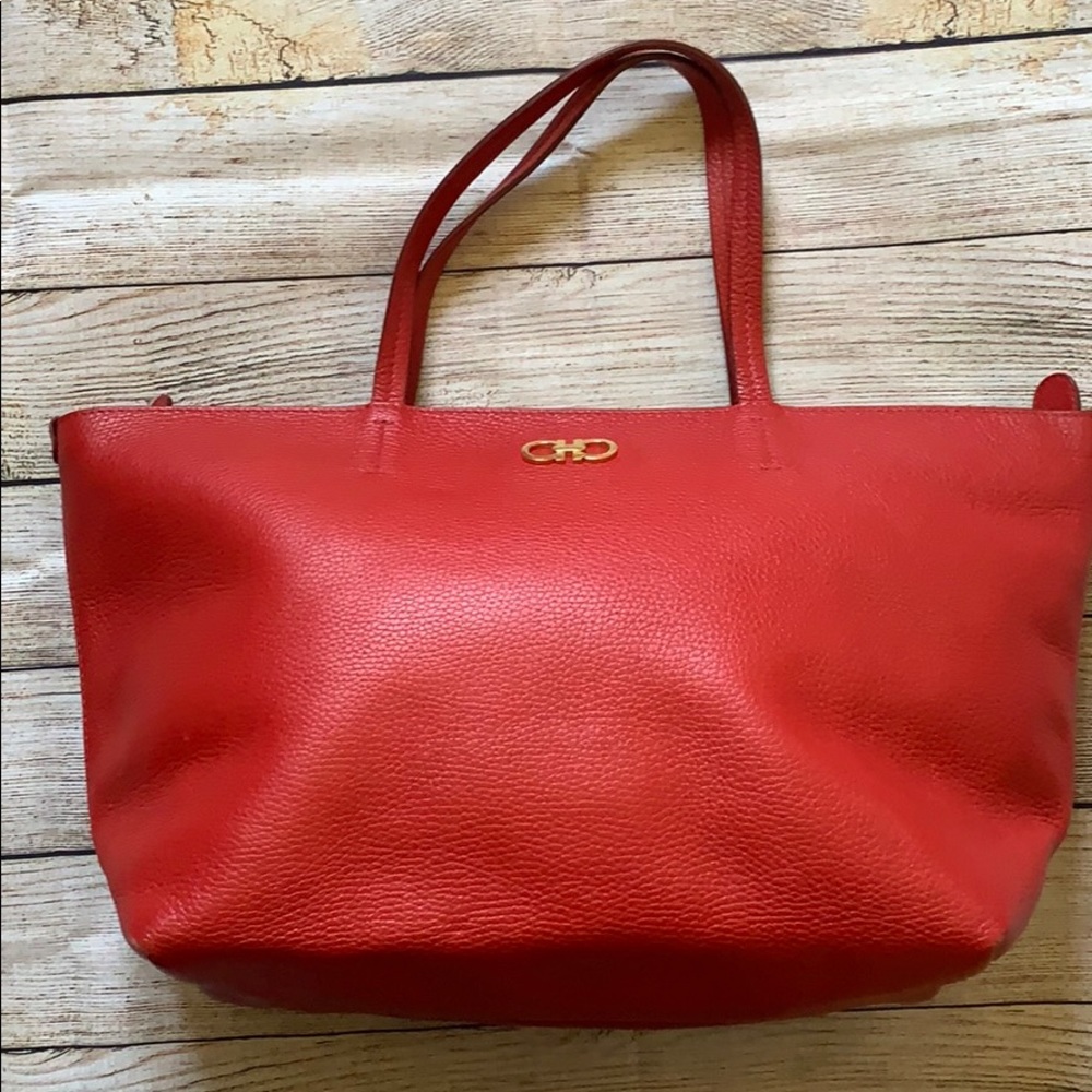 🛑 SOLD Salvatore Ferragamo Red Tote-Bice Large - Picture 1 of 8